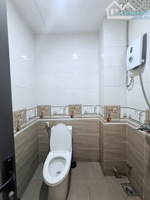 Bán nhà kiệt 408 Hoàng Diệu 3 mê 3 tầng , 2 mặt kiệt trước sau thông thoáng cách kiệt ô tô - 8