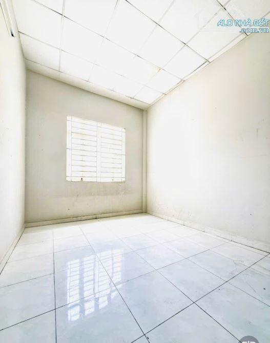 Bán Nhà Mặt Tiền Hóc Môn- 105M2(7 x15 )-2 Tầng - Đường Nhựa 8m - Chỉ 4,35 Tỷ. - 8
