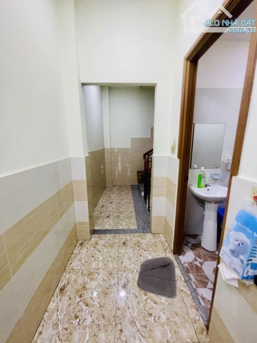 Mặt Tiền Lê Văn Phan -Phú Thọ Hòa, Tân Phú    3 Tầng- 4m*14m=== 8️⃣🧄 nhỉnh - 8