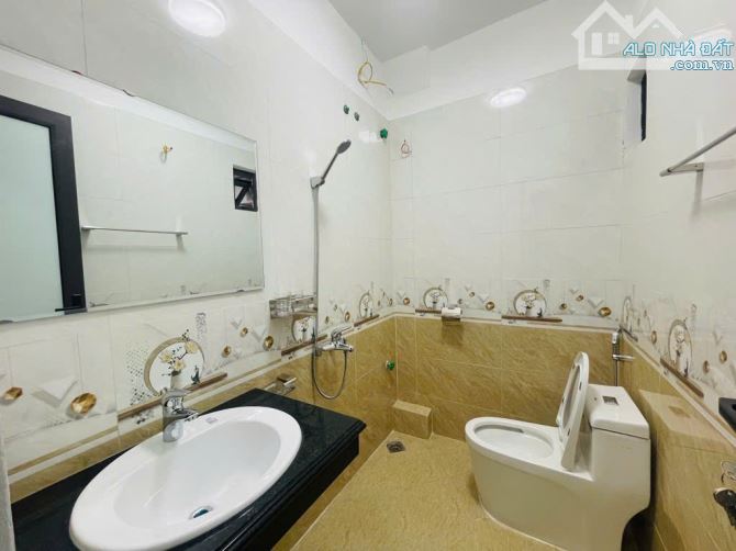 BÁN NHÀ HÀO NAM – 70M² – 6 TẦNG – FULL NỘI THẤT – GIÁ 7.85 TỶ - 8