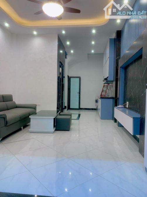 Bán Nhà Khương Đình – 32m² – 6 Tầng Thang Máy – Lô Góc – 9.5 Tỷ - 8