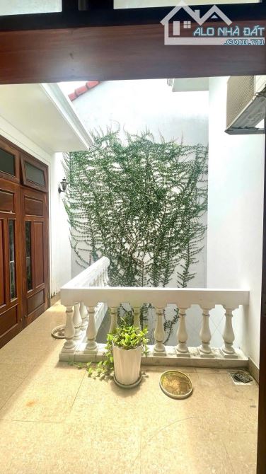 BIỆT THỰ 3 TẦNG MẶT TIỀN NGUYỄN ĐỖ MỤC- KHUÊ TRUNG- KHU ĐẢO NỔI- 190M2- NGANG 10M- 12,7 TỶ - 8