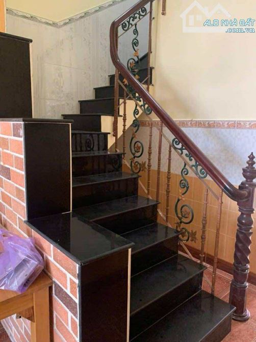 Cho thuê nhà 3 tầng gần đại lộ Hoà Bình có sân rộng 15 triệu - 8