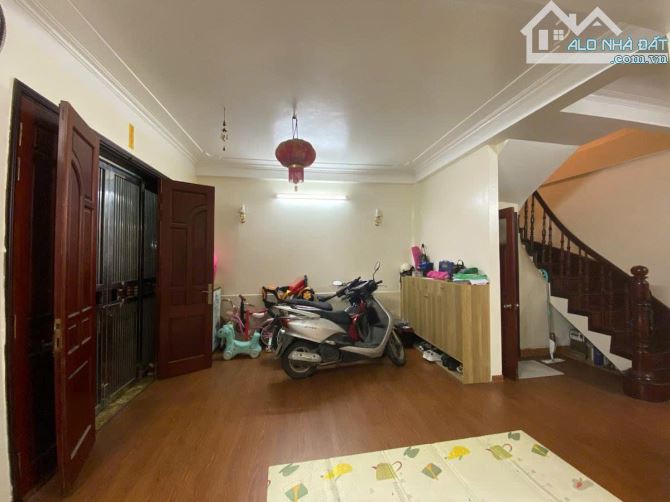 BÁN NHÀ PHỐ PHÙNG CHÍ KIÊN 45m 4 TẦNG MT 6.8m GIÁ 17.5 TỶ PHÂN LÔ QUÂN ĐỘI, KHU VIP CẦGIẤY - 8