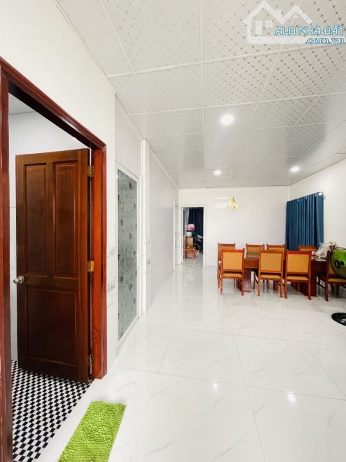 Nguyễn Thị Kiêu quận 12 172m2 3 tầng giá chỉ 22 tỷ - 9