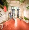 Bán nhà đường Cầu Giấy quận Cầu Giấy - Sổ 102m2 - MT 5m - Giá  21 tỷ - Nhà 3 tầng