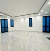 Mời thuê nhà 80m 5T lô góc tại Luxury Kiến Hưng Hà Đông, 20 triệu