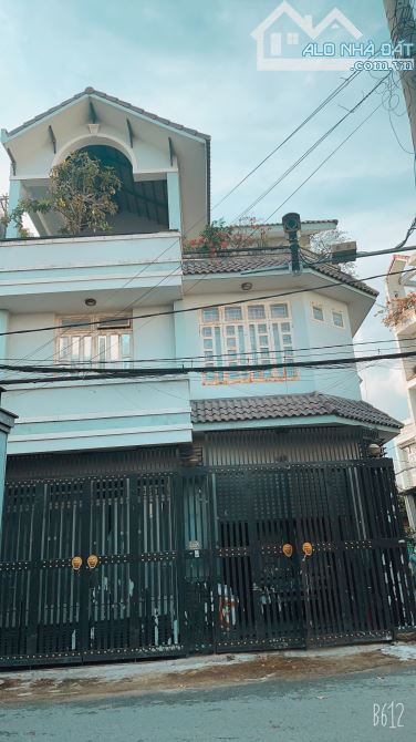 Đoạn đẹp nhất cung đường Nguyễn Ảnh Thủ - HXH 10m - căn góc 2 mt - 7 phòng ngủ