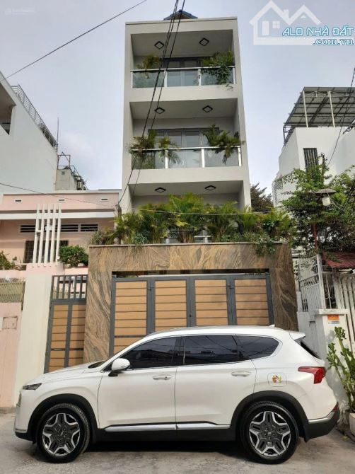 Bán nhà Mặt Tiền Phan Đăng Lưu ngay gần Phan Xích Long DT:4x19m ,3 Tầng Giá 27.9 tỷ