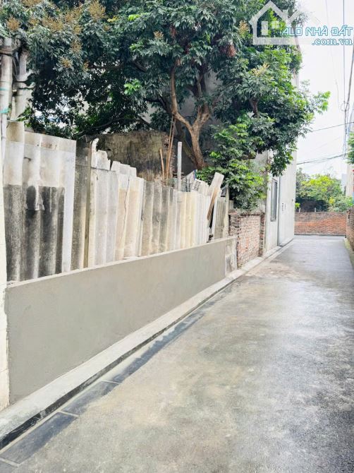 BÁN 50M ĐẤT DU NỘI MAI LÂM , MT 5M GIÁ ĐẦU TƯ CHỈ HƠN 90TR/1M XE 5 CHỖ NGỦ TRONG ĐẤT
