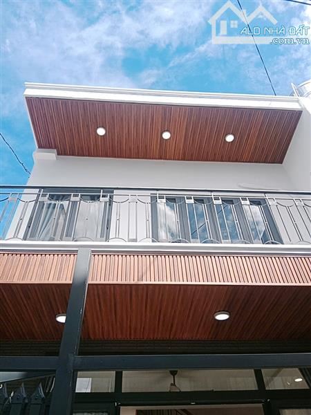 BÁN NHÀ - 2 TẦNG  - 6PN - 124m2  (5.8 x 22 )GIÁ NHỈNH : 7 TỶ - QUANG TRUNG - GÒ VẤP