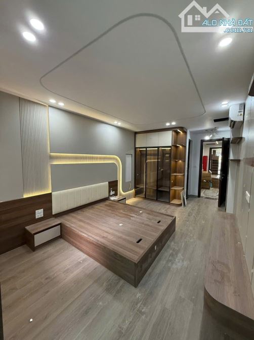 Bán nhà Phan Kế Bính - Ngõ thông KD sầm uất - Lô góc - 45m - Nhỉnh 19T - 1