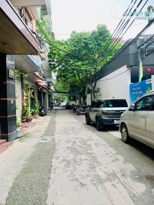 LÊ TRỌNG TẤN- NHỈNH 19 TỶ- 65m2- THANG MÁY-2 THOÁNG- SÂN BAY ĐỖ CỬA