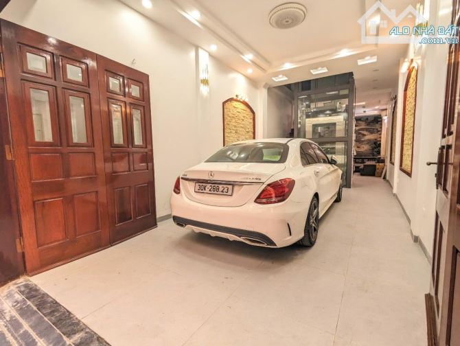 Bán tòa 7 tầng thang máy – Hoàng Văn Thái, 65m², MT 4m, ô tô tránh – 23.8 tỷ