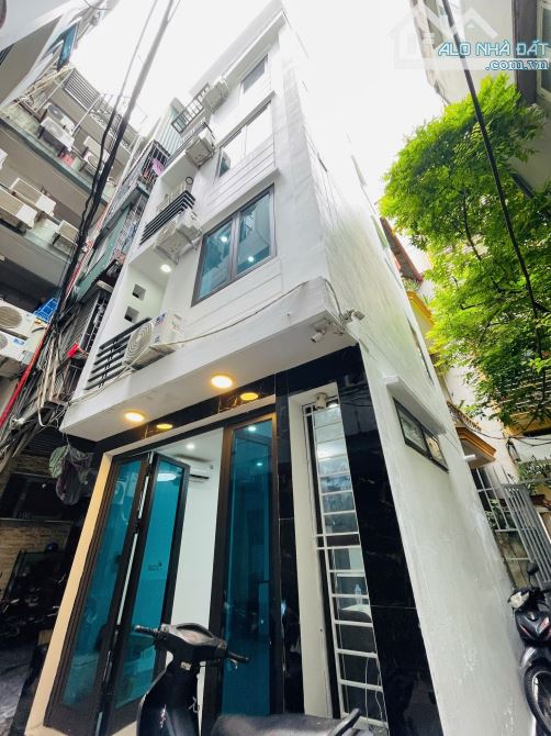Lô góc duy nhất 3 thoáng, giá đầu tư, 32m, 5 tầng ở sướng, kinh doanh đỉnh, Yên Hoà