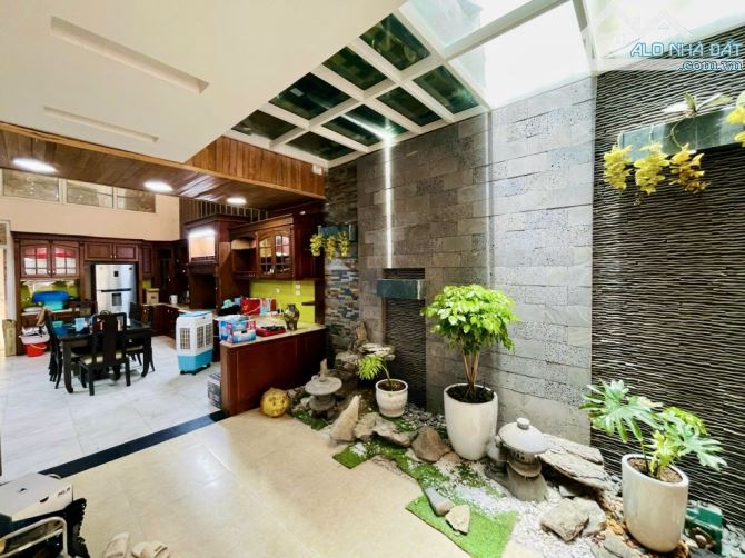 Phân Lô Ô tô Phố Hoàng Ngân Cầu Giấy 60m2, 5T MT 5m Vài bước mặt Phố Ở Kinh doanh 16.6 Tỷ