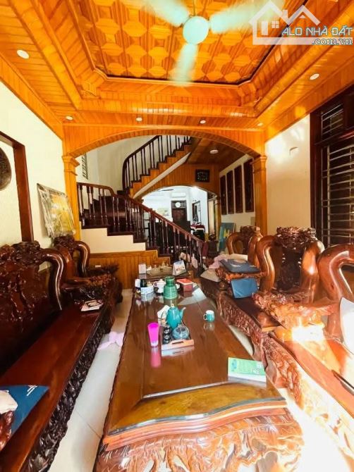 MẶT NGÕ TRÍCH SÀI - 119M - 18 TỶ - TRUNG TÂM TÂY HỒ LỘNG GIÓ - KINH DOANH SIÊU ĐỈNH - 3 TH