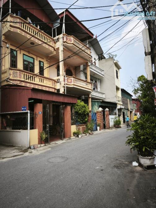 Siêu phẩm trục chính CỔ BI GIA Lâm; Ô tô tránh; kính doanh tặng nhà 3 tầngl