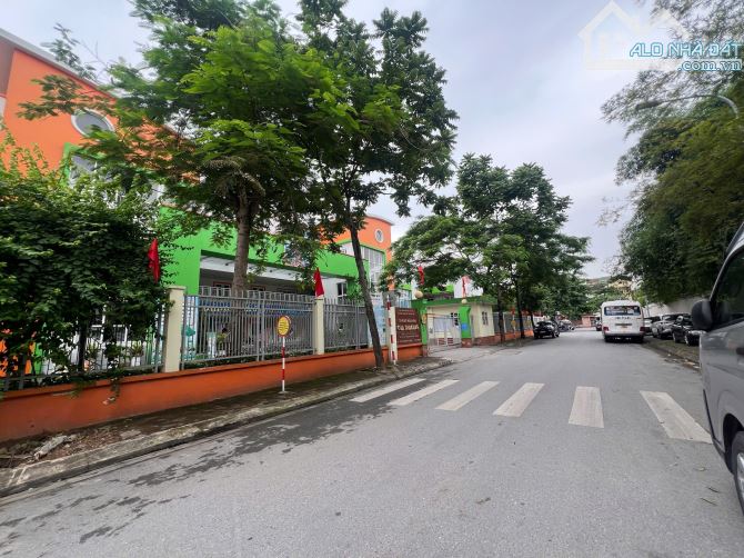 🏡NGỌC ĐỘNG ĐA TỐN GIA LÂM-MẢNH ĐẤT ĐẸP-Ô TÔ THÔNG CÁC 20 MÉT - GIÁ 2 TỶ NHỈNH
