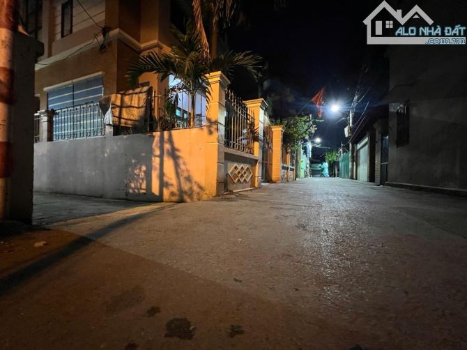 AN DƯƠNG VƯƠNG TÂY HỒ Ô TÔ TRÁNH LÔ GÓC, NHÀ 3T 2 MẶT NGÕ  KINH DOANH 145M2 MT 8M 35 TỶ