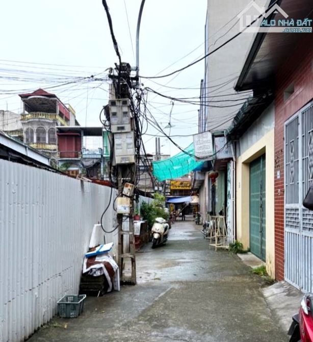 HÀNG HIẾM  - Chợ Dầu - Từ Sơn - Kinh Doanh Đỉnh - Ô Tô Vào Nhà., - 102m2 - MT5M - Nhỉnh 9t