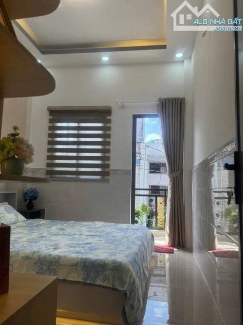 Bán nhà 2 tầng, Gò Vấp, gần ngay mặt tiền Quang Trung, 3 x 10, 3.x tỷ