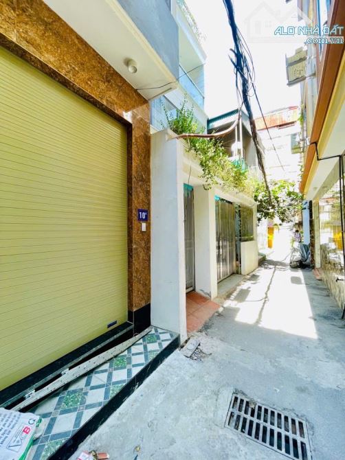 Bán Nhà 6 tầng (thang máy) Khương Đình, Thanh Xuân. Mặt tiền 4m, nở hậu. Chỉ nhỉnh 8 tỷ