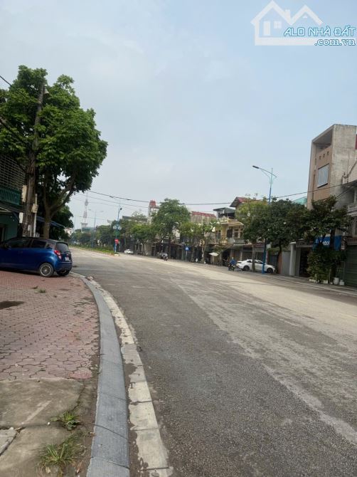 Bán nhà 3 tầng mặt phố trần hưng đạo, tp hải dương