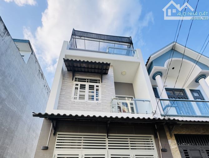 NHÀ 3 TẦNG GẦN MẶT TIỀN ĐƯỜNG - GẦN NGUYỄN DUY TRINH - 5 TỶ XÍU