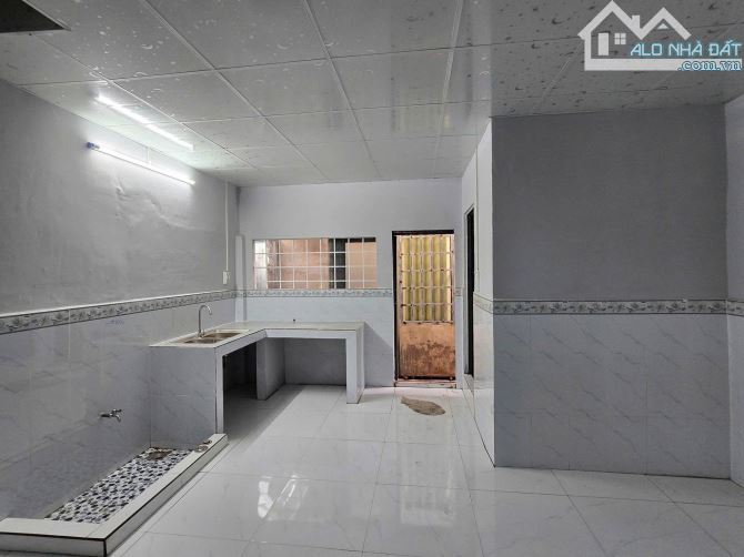 Nhà gấp tại le thị siêng, tân thông hội 130m2 giá 840 triệu sổ hồng riêng