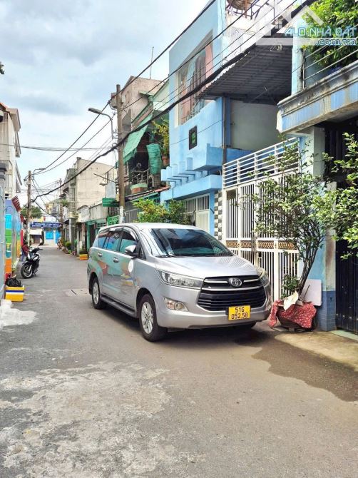 Bán nhà Hẻm xe hơi Sổ hồng riêng giá chỉ 3xtoi