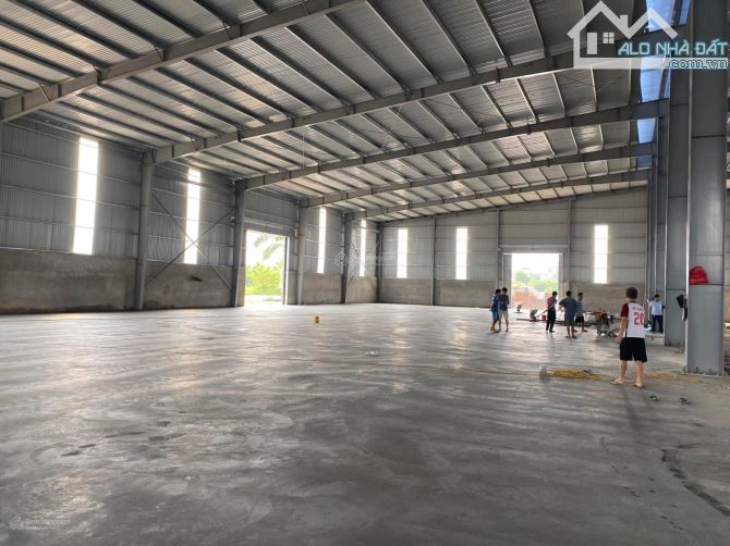Bán đất TMDV ở gần ngã 5 Kiến An, có sẵn nhà xưởng 3000m2