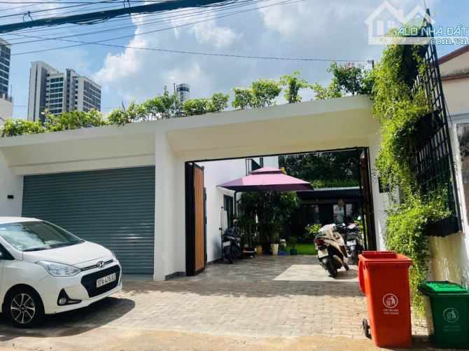 Cần bán nhà MT kinh doanh Địa chỉ nhà : 27 đường số 47, P.Thảo Điền, Quận 2, TP Thủ Đức