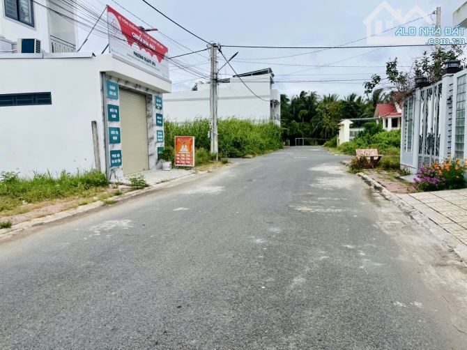 Cần bán 2 nền liền kề mặt tiền đường Ngô Quốc Trị nối dài khu phát tài 2
