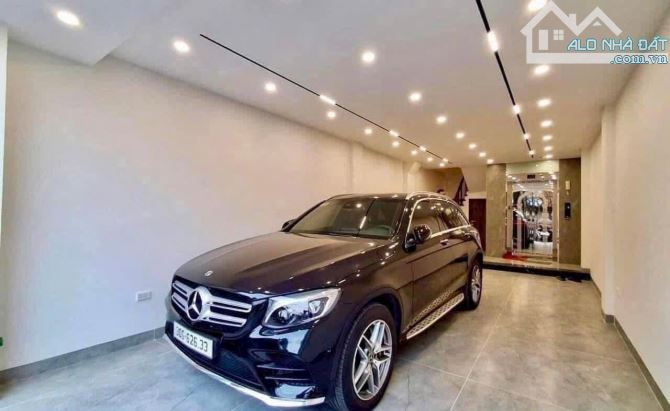 LAI XÁ - HOÀI ĐỨC : NHÀ PHÂN LÔ 6T -41M THANG MÁY - 7 CHỖ VÀO