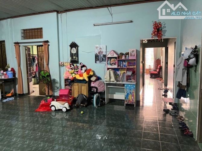 Gấp bán nhà Thủ Đức, giá 16.8 tỷ, ngang 17m, gần Mt Lê Thị Hoa, dt 600m2.