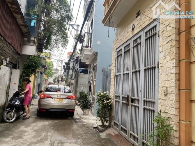 Bán nhà phố Thúy Lĩnh,diện tích 68m², 3 tầng dân xây, mặt tiền 6,8m Ô tô đỗ cửa,chỉ 10,5tỷ