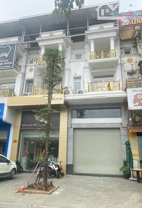 Cho thuê Liền kề 24h mặt đường Tố Hữu. DT 70m2, 5 tầng 1 hầm thông sàn, điều hòa. KD đẹp