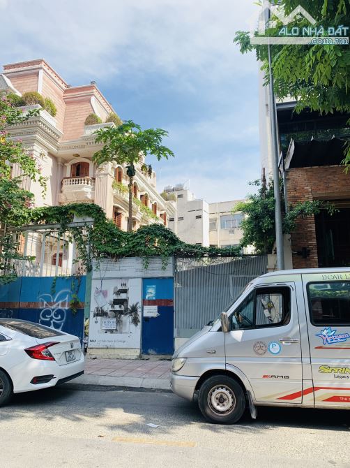 Bán đất mặt tiền Lê Ngô Cát, P7, Quận 3 - DT: 9X30m, nh 13m, CN 321m2, Giá 145 tỷ TL