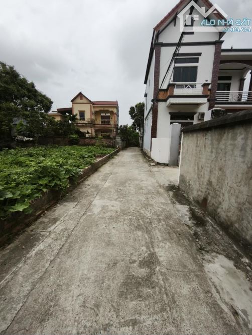 Chủ vỡ nợ, cần bán gấp 53m2 đất Linh Quy- Kim Sơn, giá 2.x tỷ, ô tô con vào đất: