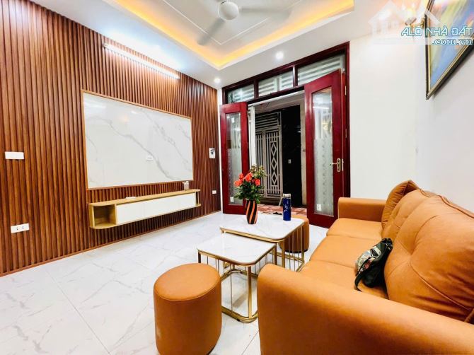 Cần tiền bán nhà Biên Giang Hà Đông 30m2