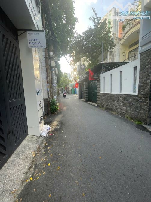 Nhà Hiếm Hoàng Hoa Thám, Q.PN, DT 39m2 giá chưa đến 4 Tỷ