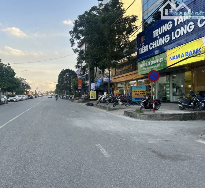 Bán đất f0 , Kim Chung , Đông Anh 210m2 , MT13.5m thông ô tô 15.8 tỷ