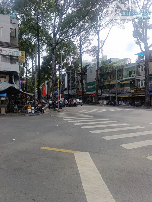NHÀ 5 TẦNG 5 x 19M, NHÀ GÓC NGÃ 6 NGUYỄN DUY DƯƠNG - NGÔ GIA TỰ - HOÀ HẢO