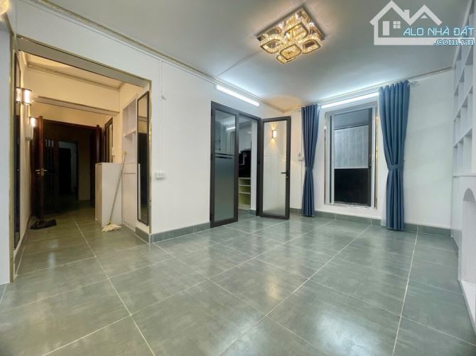 BÁN CĂN HỘ TẬP THỂ PHỐ LƯƠNG ĐÌNH CỦA 65M2- TRUNG TÂM ĐỐNG ĐA - MẶT NGÕ - Ô TÔ ĐỖ CỔNG - N