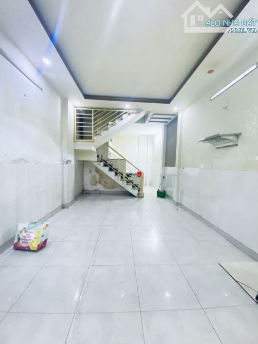HẺM XE HƠI, BÌNH HƯNG HÒA B, BÌNH TÂN - 2 TẦNG DT 41M2 - GIÁ 3.7 TỶ.