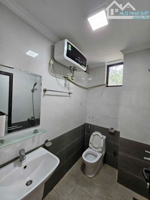 🔥🔥 BÁN NHÀ ĐẸP – PHỐ THANH AM – 38m² x 5 TẦNG – Ô TÔ ĐỖ CỔNG – GIÁ CHỈ 6.15 TỶ 🔥🔥