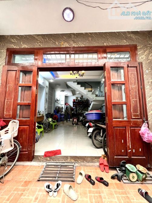 CHÍNH CHỦ NGỘP – NHÀ 62M², 4pn, HẺM 8M XE HƠI – P.14 Gò Vấp – Chỉ Nhỉnh 6 TỶ TL!