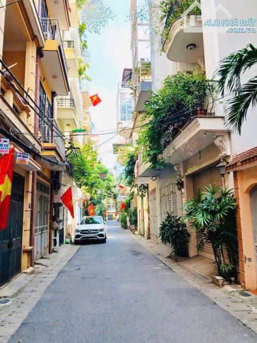 BÁN NHÀ LẠC TRUNG - 55m2/6 TẦNG - MT 8m- GARA ĐỂ ĐƯỢC 2 Ô TÔ - HƠN 18 TỶ CÓ THƯƠNG LƯỢNG