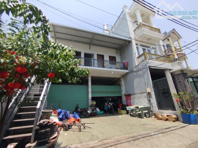 NHÀ ĐẸP 4 TẦNG + XƯỞNG, HẺM Ô TÔ TRÁNH NHAU GẦN BV THỦ ĐỨC, 12X21 CHỈ 10 TỶ.